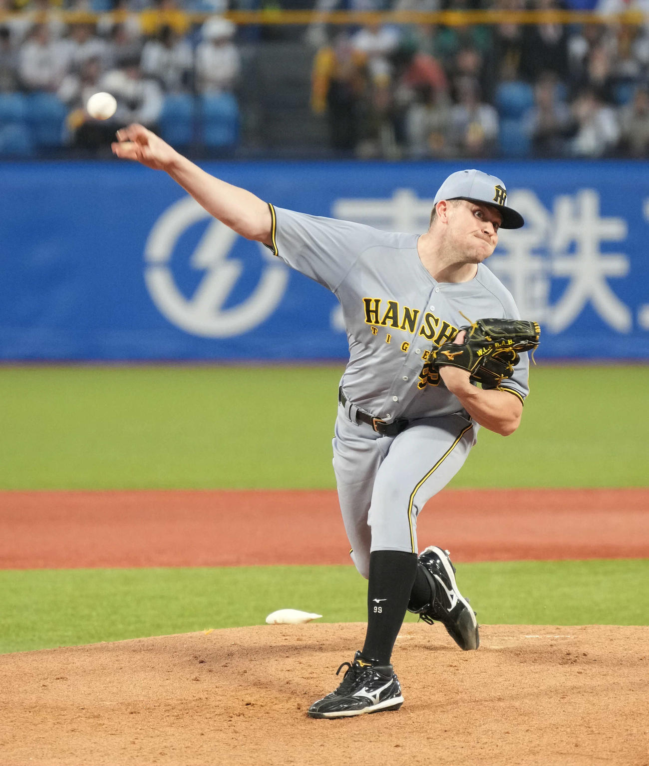 ヤクルト対阪神　阪神先発のビーズリー（撮影・小沢裕）