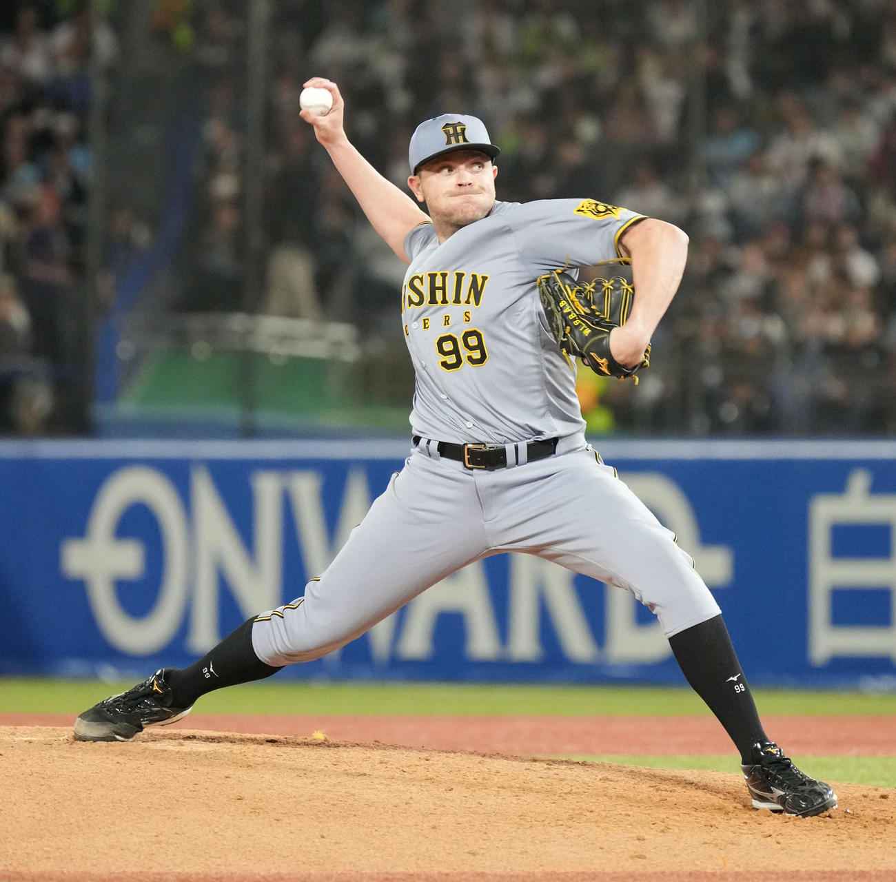 ヤクルト対阪神　阪神先発のビーズリー（撮影・小沢裕）