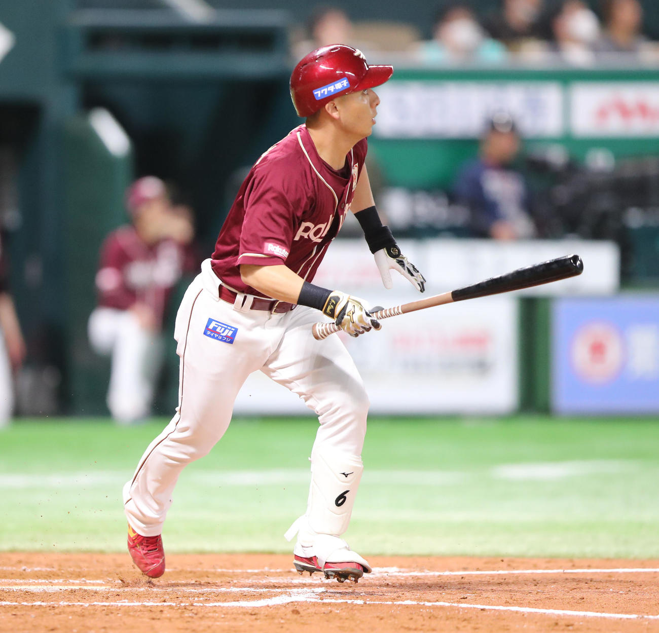 ソフトバンク対楽天　9回表楽天無死二塁、村林は左中間に同点となる2点本塁打を放つ（撮影・梅根麻紀）