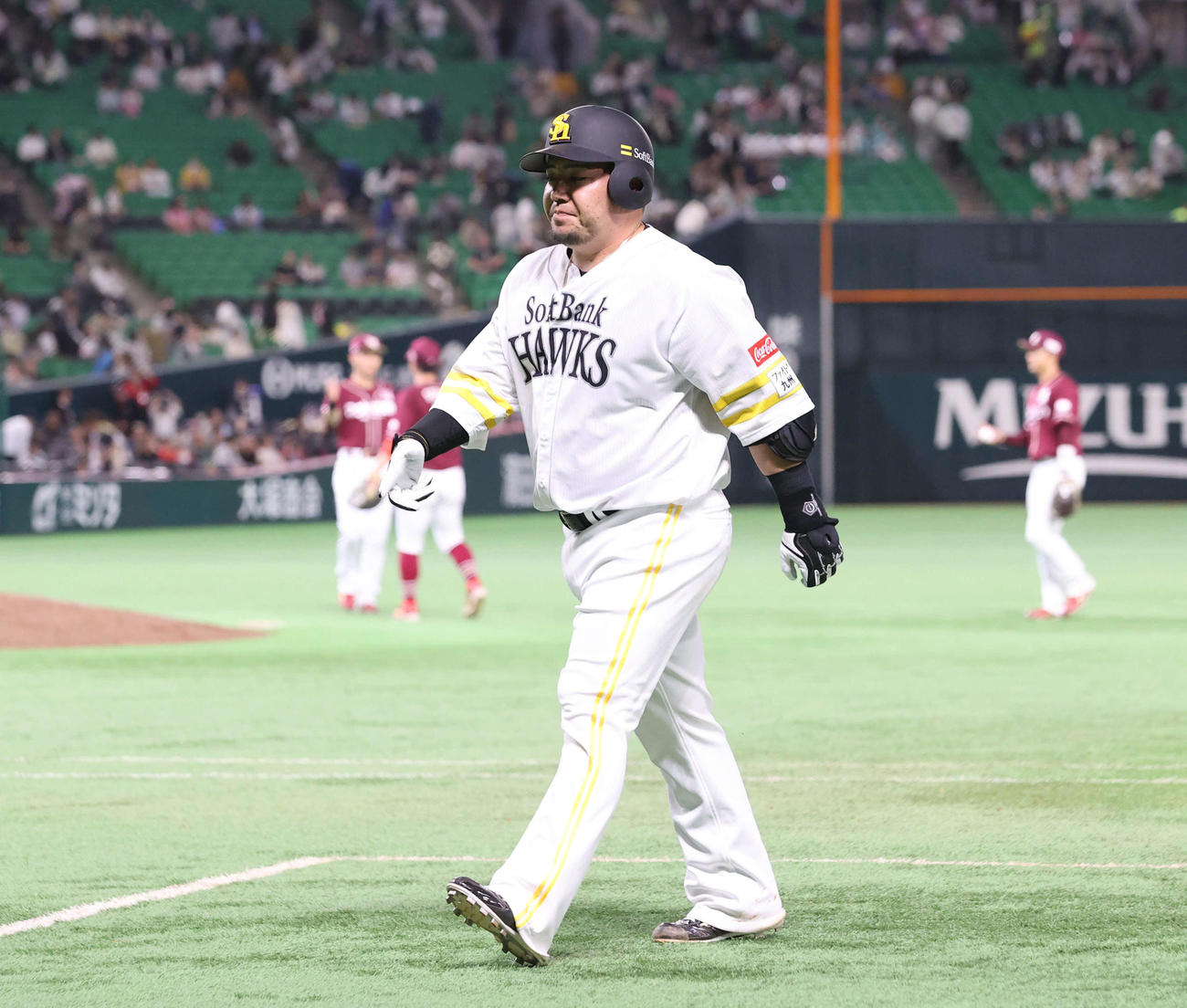 ソフトバンク対楽天　9回裏ソフトバンク2死一、三塁、山川は二飛に終わる（撮影・梅根麻紀）