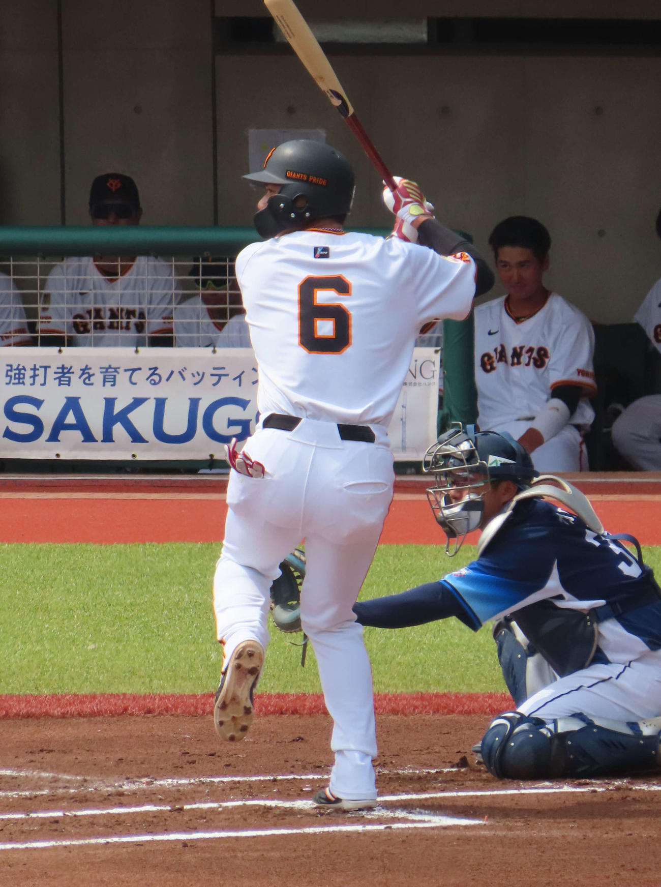 イースタン・リーグ巨人対西武　1回裏1死一塁、打席に立つ巨人坂本（撮影・水谷京裕）