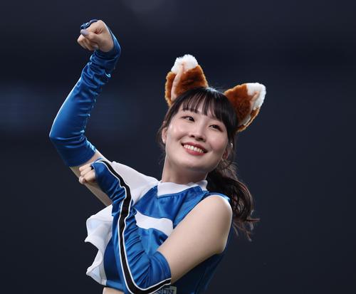 ファイターズガール尾崎真理子（2025年4月撮影）