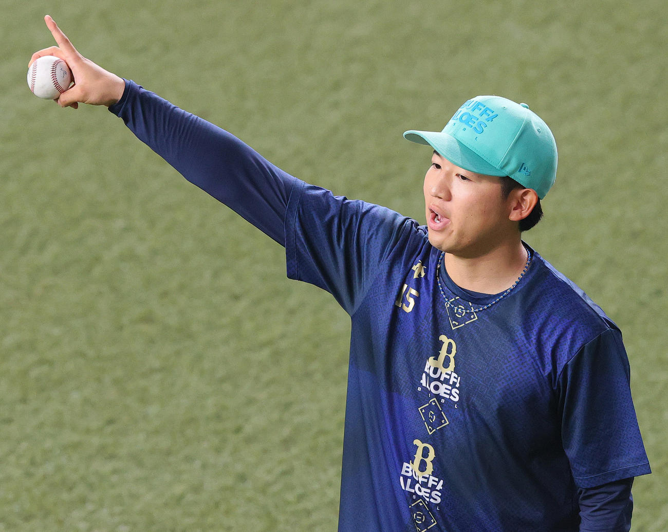 試合前の練習で声を出すオリックス椋木（撮影・上山淳一）