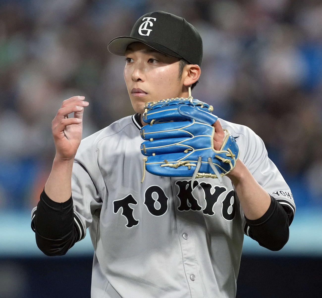 ヤクルト対巨人　2回を無失点に抑えた巨人の先発赤星（撮影・たえ見朱実）
