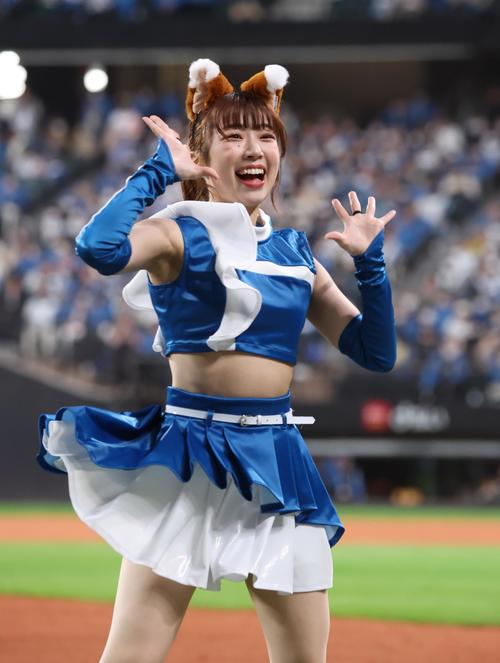 ファイターズガールの上山真奈