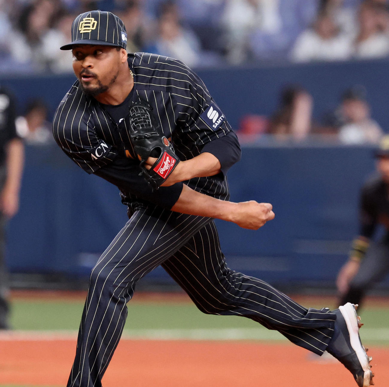 オリックス対日本ハム　8回表、オリックス5番手で登板するペルドモ（撮影・加藤哉）