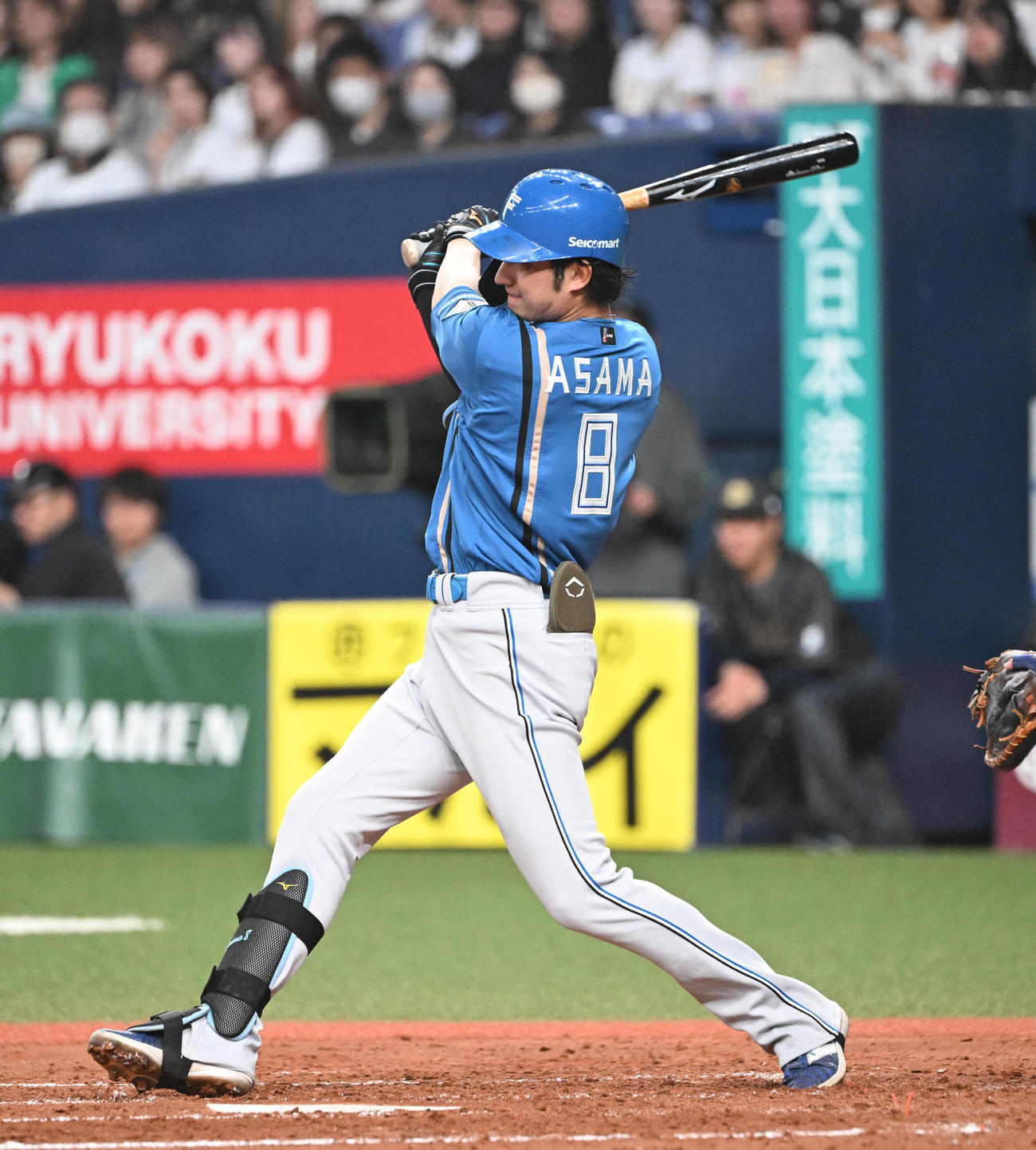 オリックス対日本ハム　4回表日本ハム無死一塁、中前打を放つ浅間（撮影・和賀正仁）