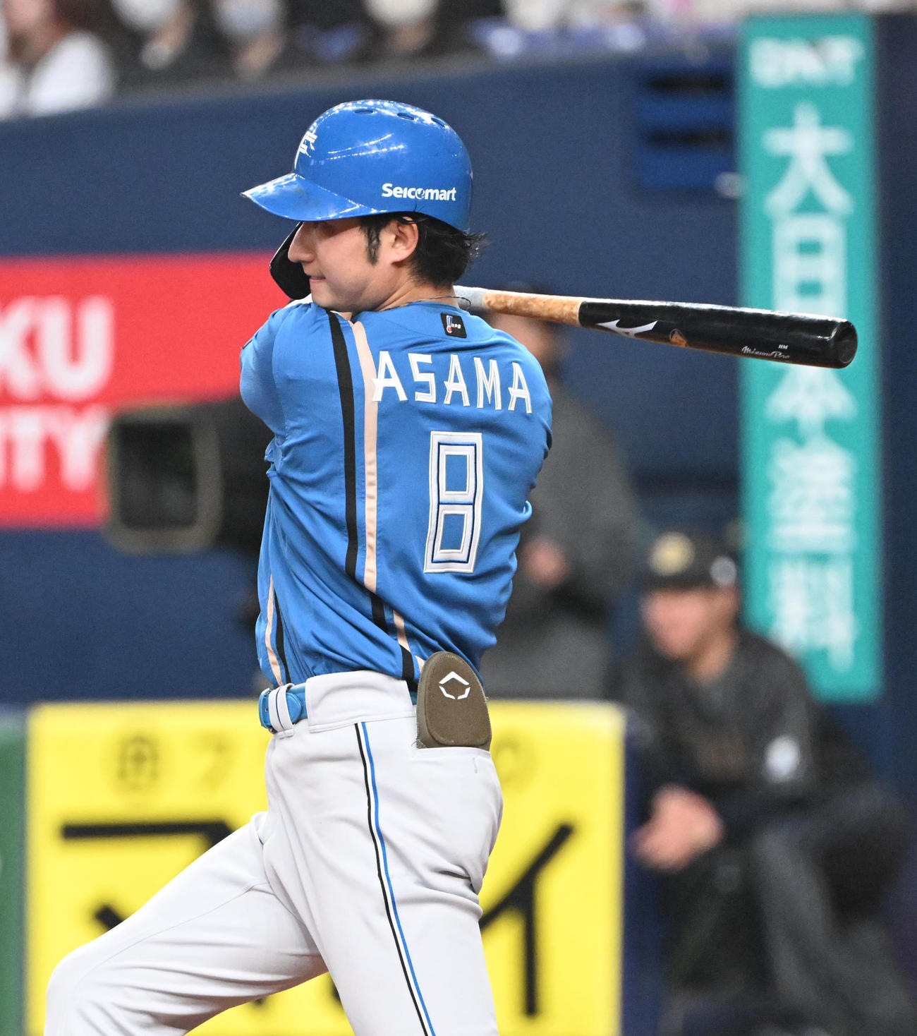 オリックス対日本ハム　4回表日本ハム無死一塁、中前打を放つ浅間（撮影・和賀正仁）
