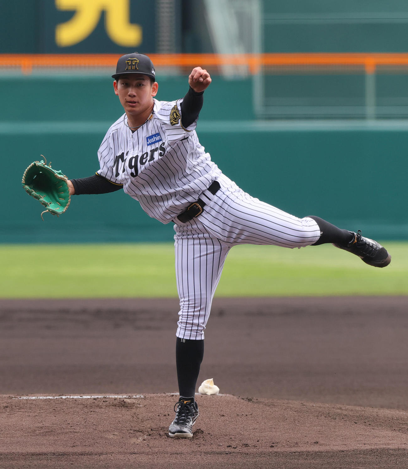 阪神対広島　甲子園球場でプロ初先発の阪神伊原（撮影・上山淳一）