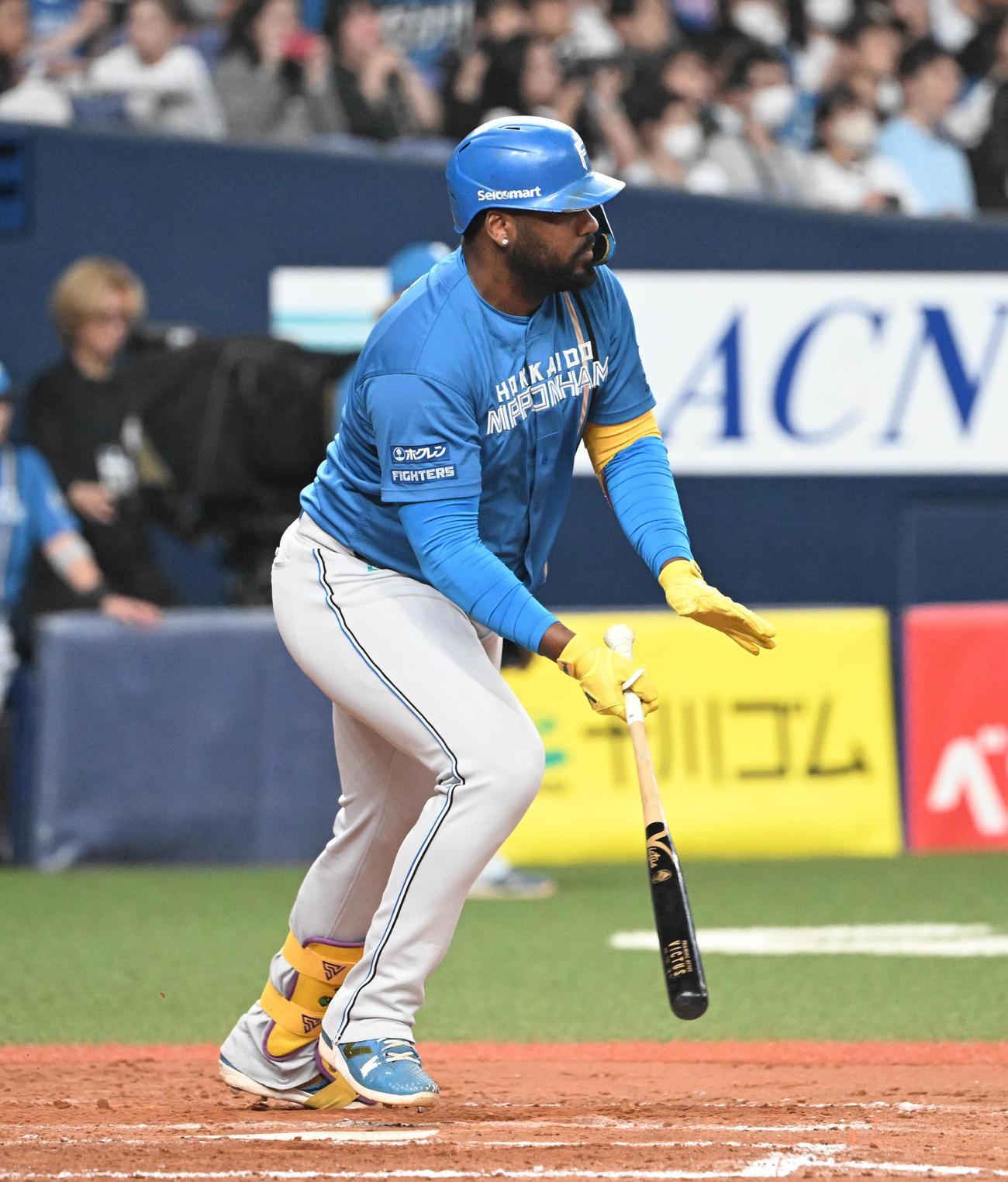 オリックス対日本ハム　9回表日本ハム2死三塁、中前適時打を放つレイエス（撮影・和賀正仁）