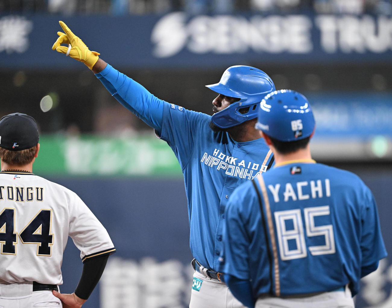 オリックス対日本ハム　9回表日本ハム2死三塁、中前適時打を放ったレイエス（撮影・和賀正仁）