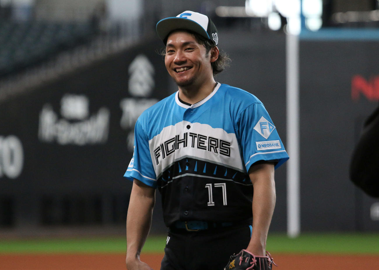 20日にエスコンフィールドのマウンドで投球練習を行った日本ハム伊藤