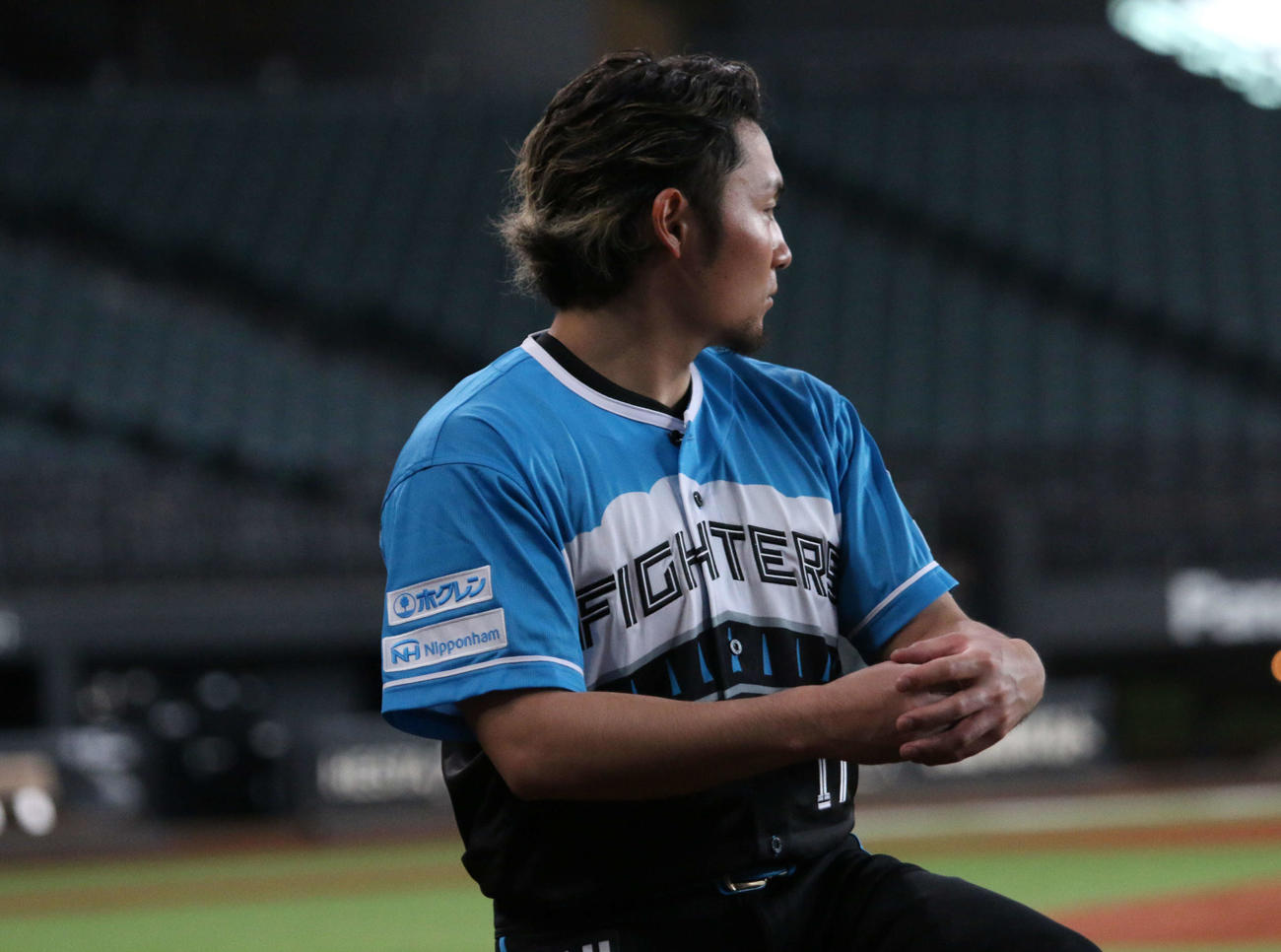 20日にエスコンフィールドのマウンドで投球練習を行った日本ハム伊藤