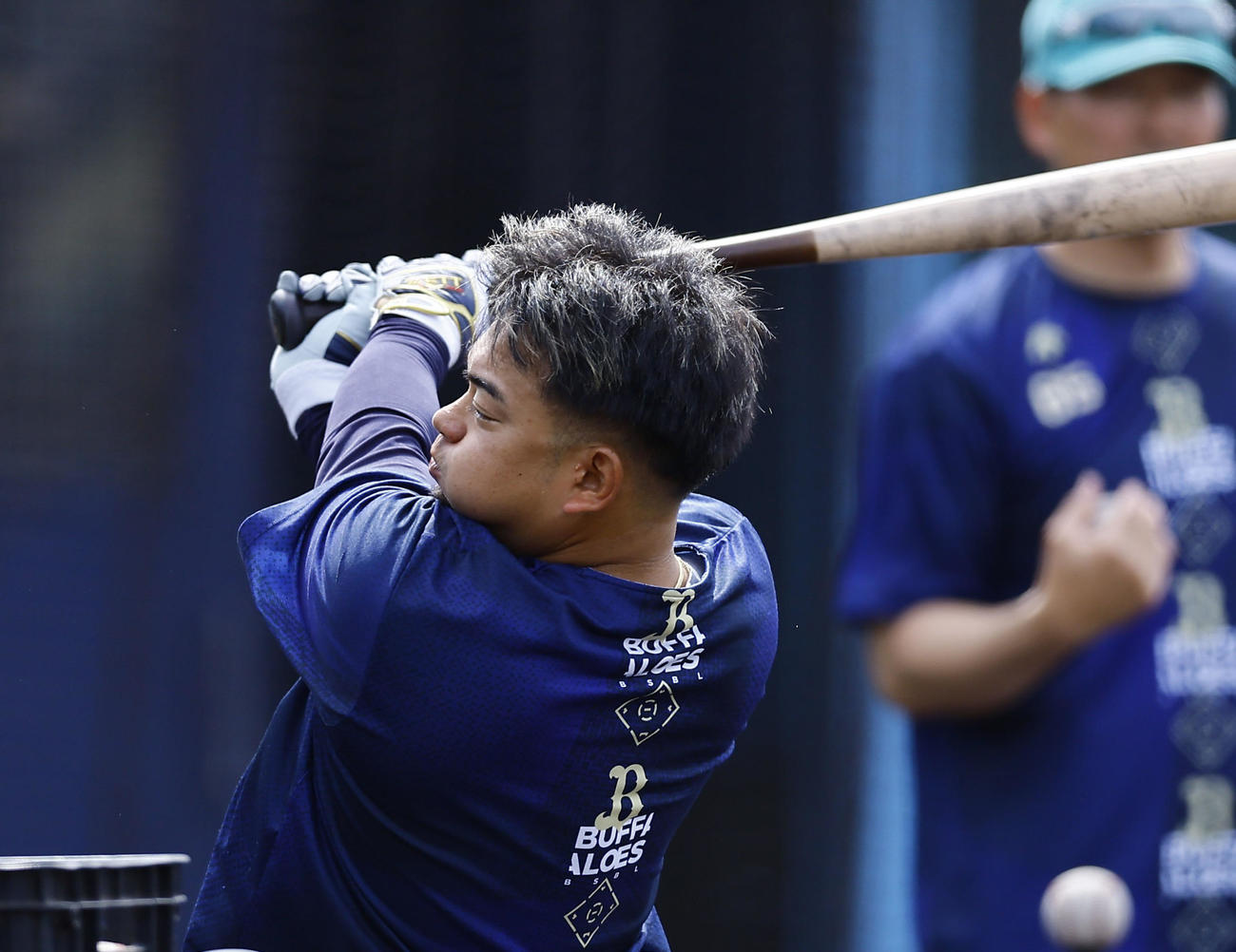 オリックス対阪神　打撃練習をするオリックス森（撮影・藤尾明華）