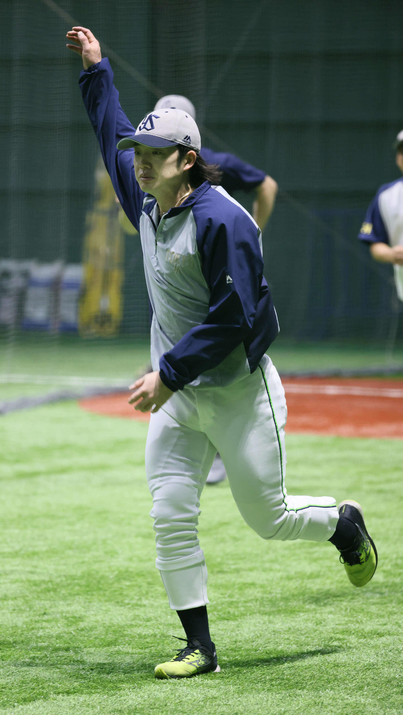広島対ヤクルト　練習するヤクルト長岡（撮影・加藤孝規）