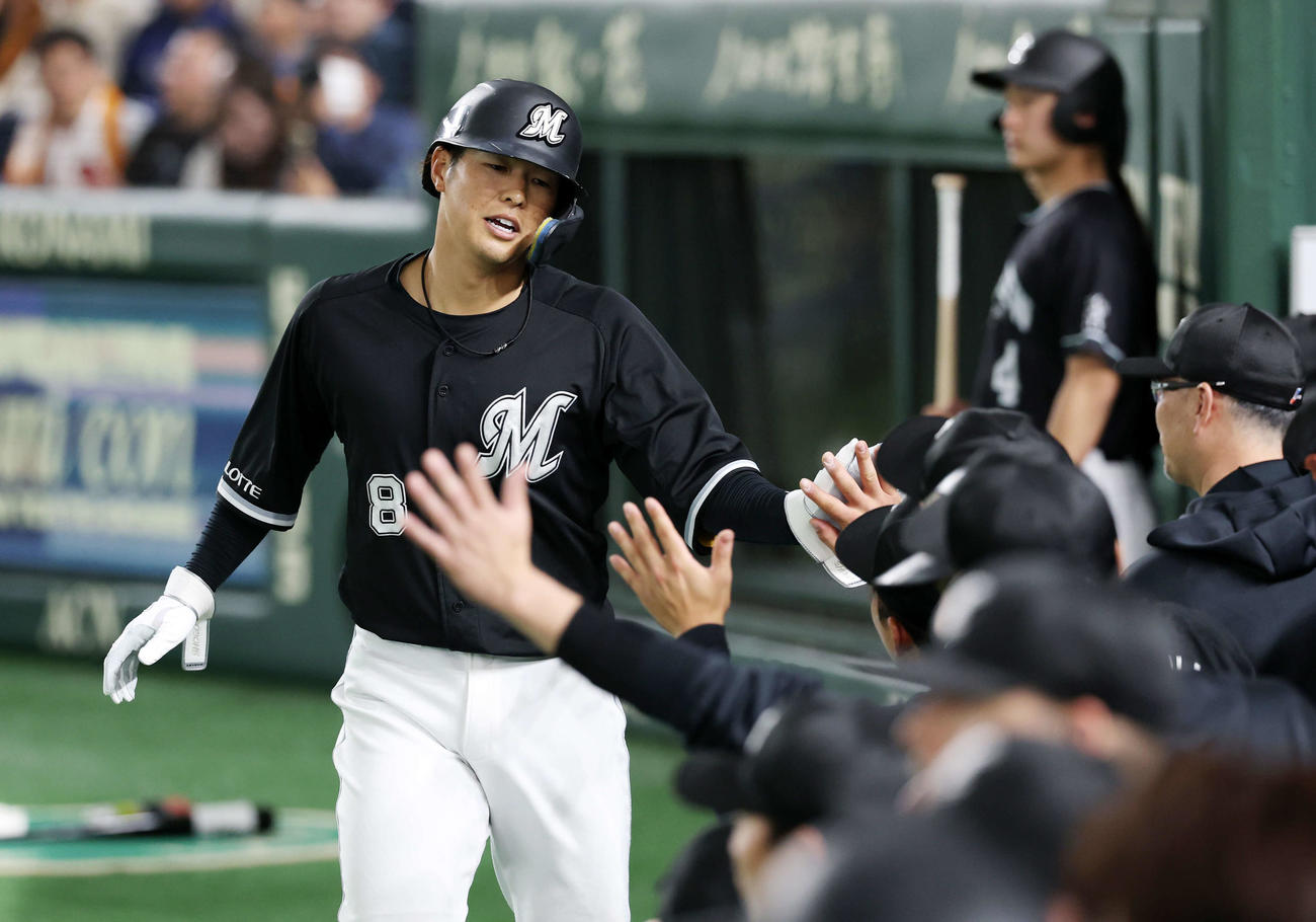 ロッテ中村奨吾（2025年3月22日撮影）