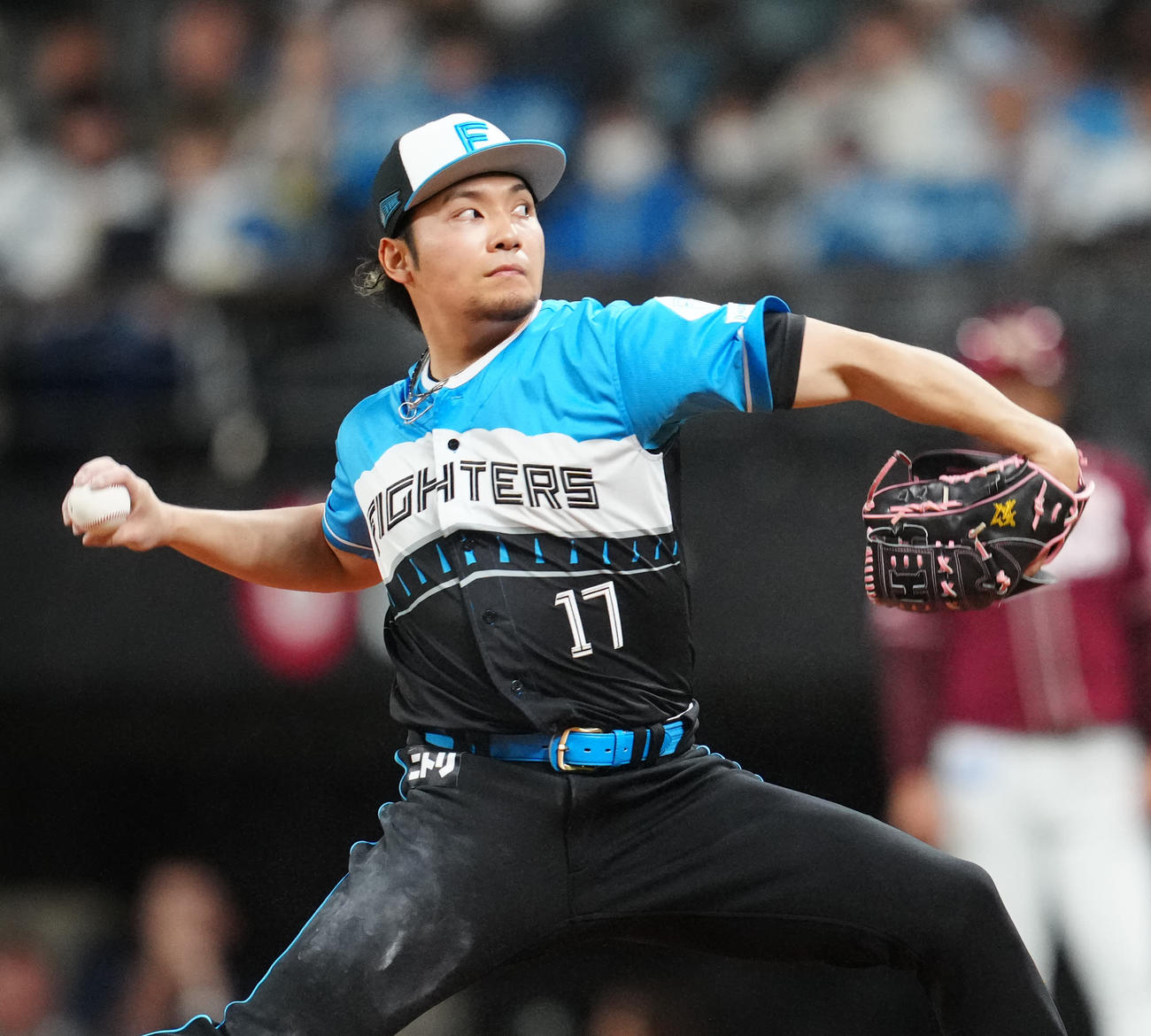 日本ハム対楽天　日本ハム先発の伊藤（撮影・江口和貴）