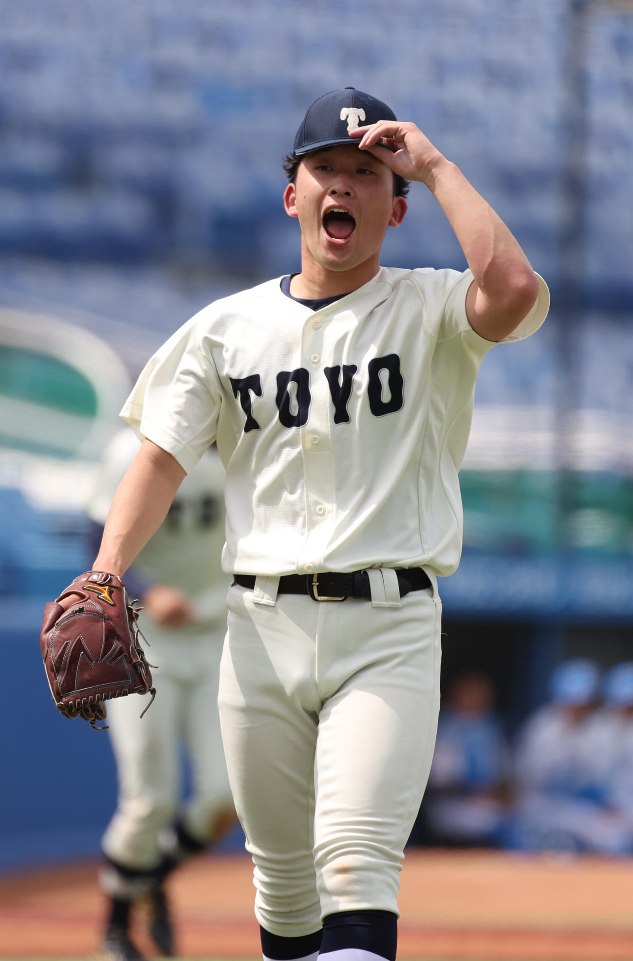 青学大対東洋大　7回のピンチを抑えてほえる東洋大・馬庭（撮影・柴田隆二）
