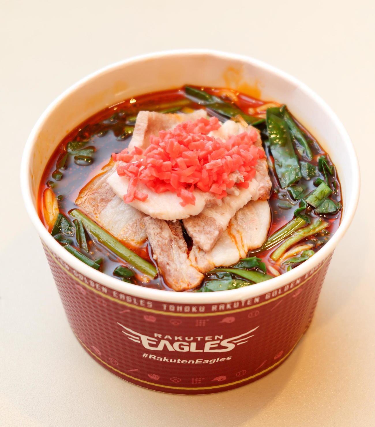 鈴木翔天の満州にらラーメン（楽天野球団提供）
