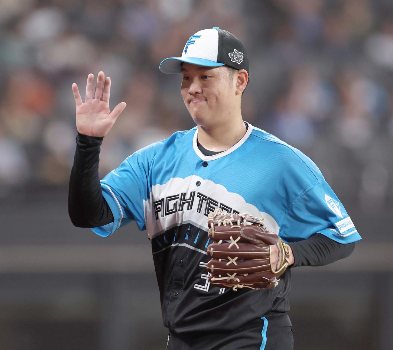 日本ハム対楽天　4回表、無失点に抑える古林睿煬（撮影・黒川智章）