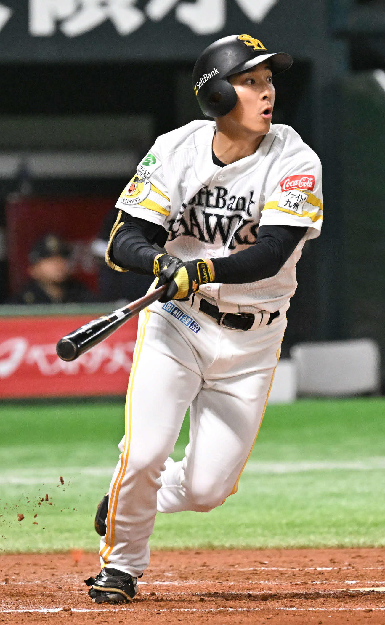ソフトバンク対オリックス　2回裏ソフトバンク無死、柳町は右越えにソロ本塁打を放つ（撮影・林敢治）