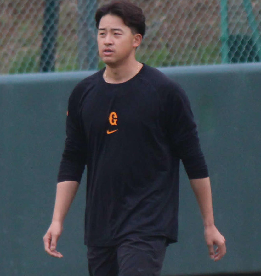 ジャイアンツ球場で調整する堀田