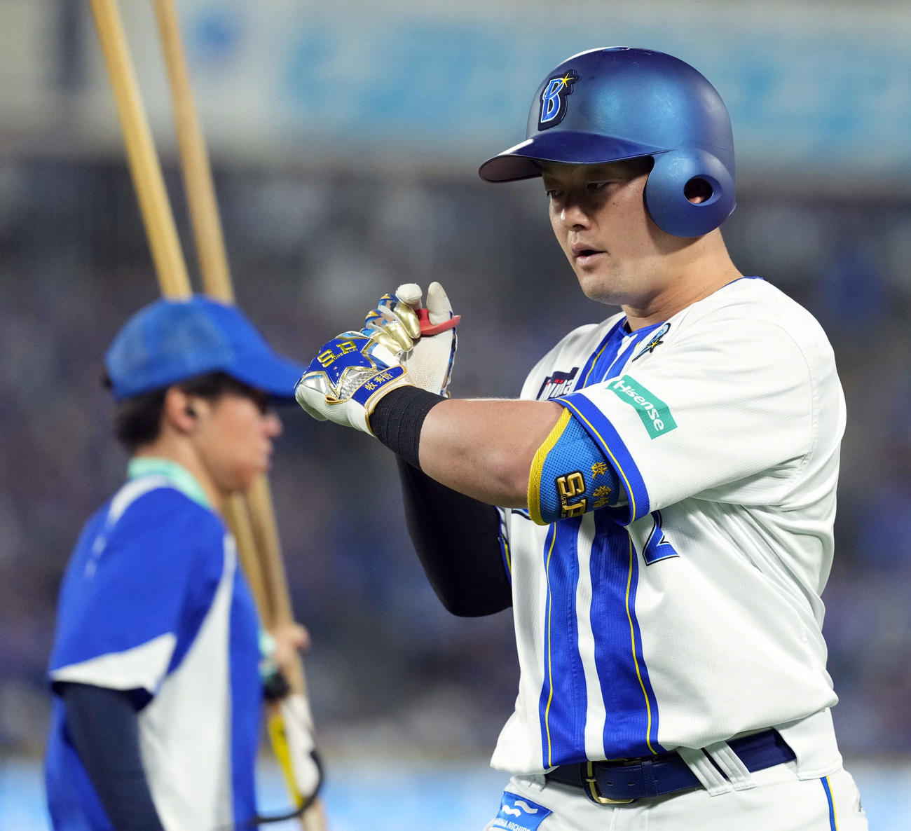 DeNA対阪神　5回裏DeNA2死三塁、右飛に倒れた牧（撮影・たえ見朱実）