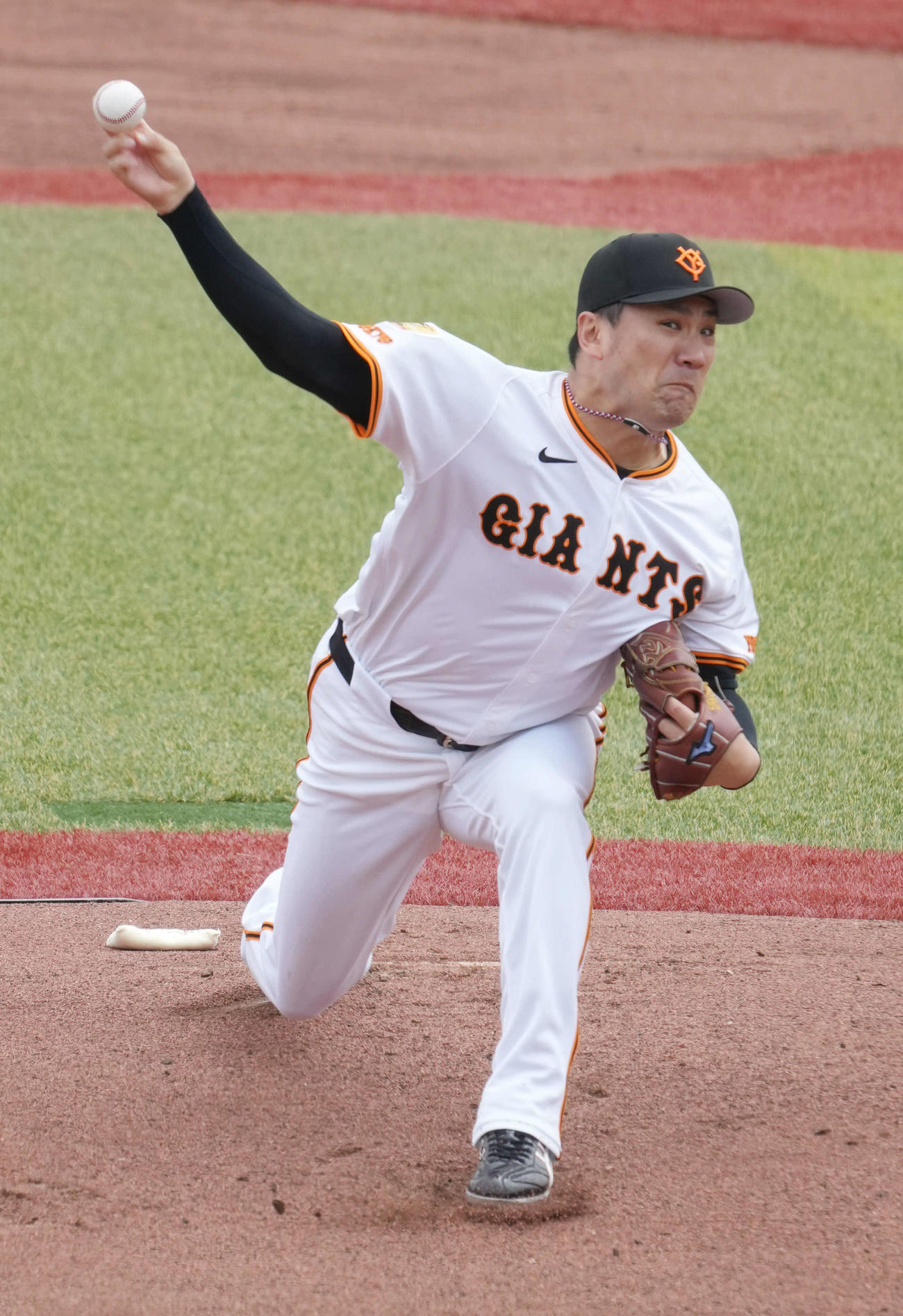 イースタン公式戦　巨人対日本ハム　先発で2回無失点と好投した巨人先発の田中将（撮影・小沢裕）