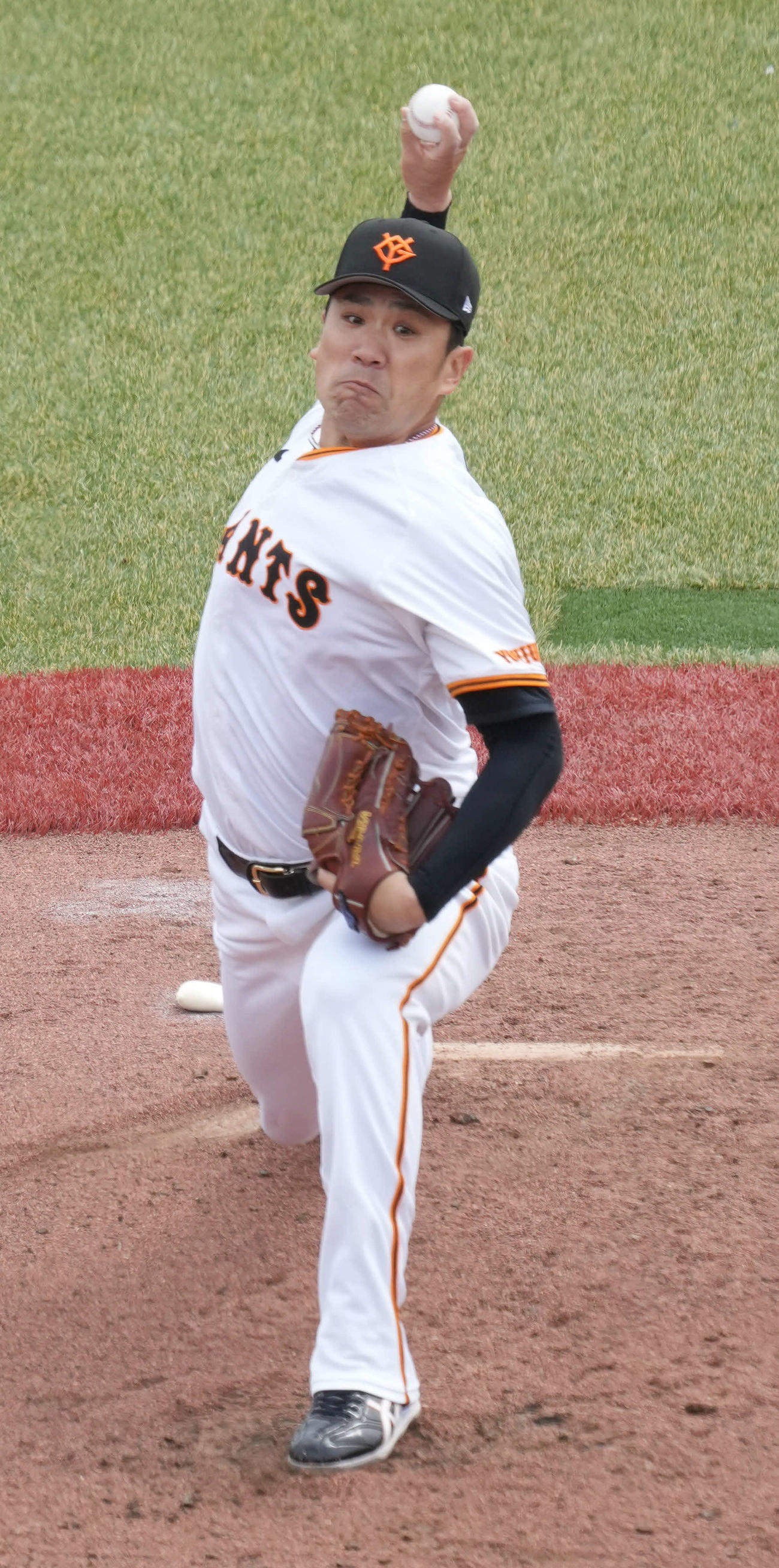 イースタン公式戦　巨人対日本ハム　先発で2回無失点と好投した巨人先発の田中将（撮影・小沢裕）