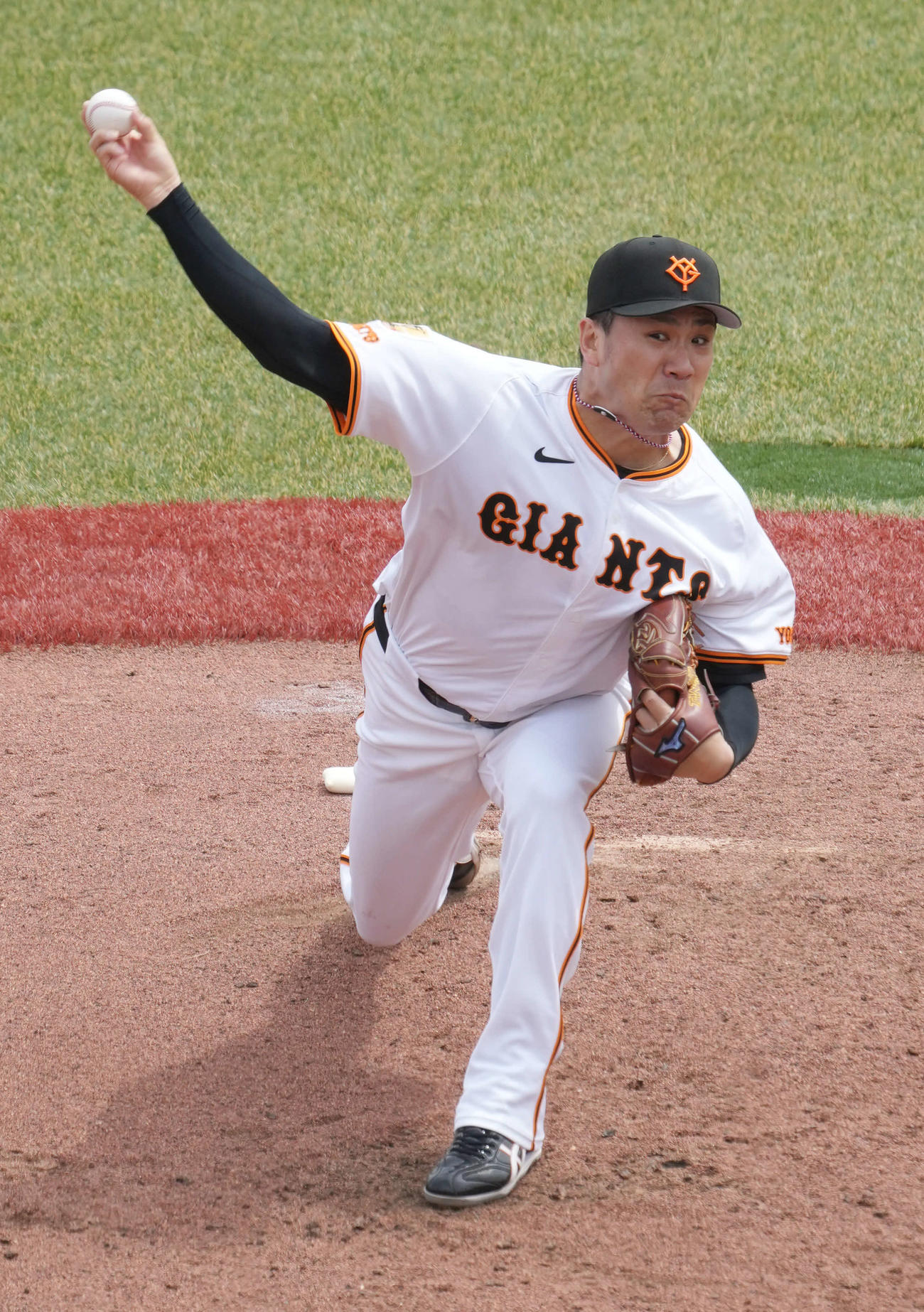 イースタン公式戦　巨人対日本ハム　先発で2回無失点と好投した巨人先発の田中将（撮影・小沢裕）