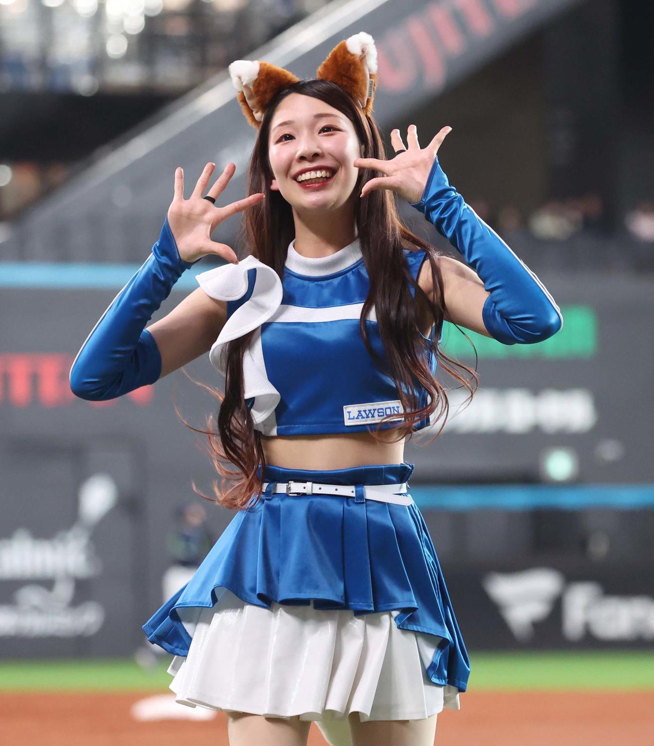 ファイターズガール松井みなみさん（撮影・黒川智章）