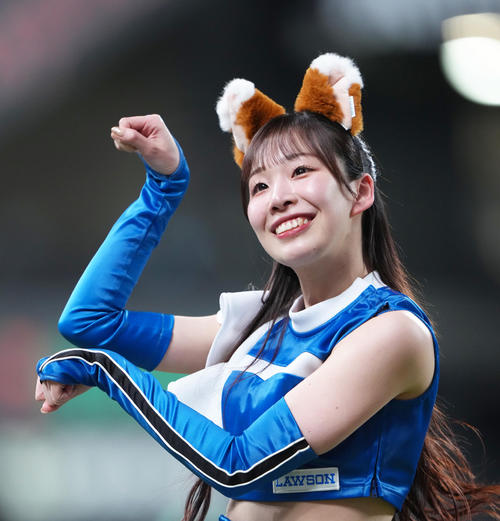 ファイターズガール松井みなみさん（撮影・足立雅史）