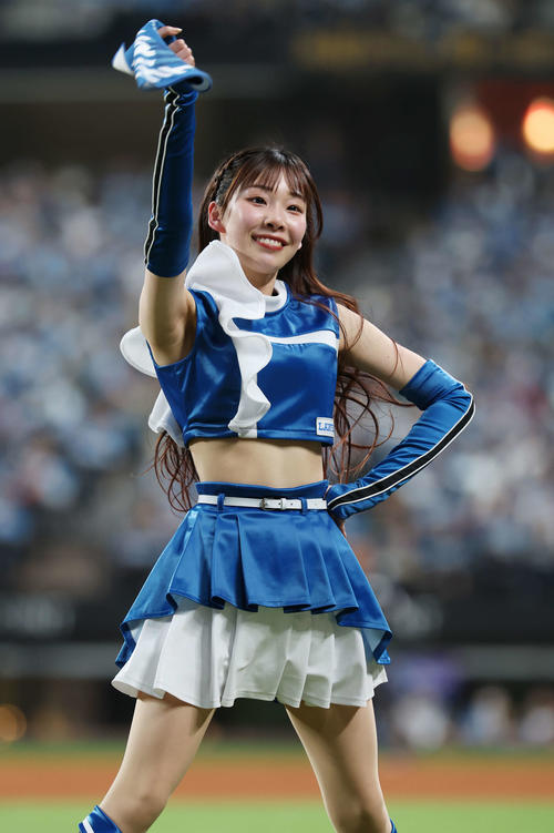 ファイターズガール松井みなみさん（撮影・宮地輝）