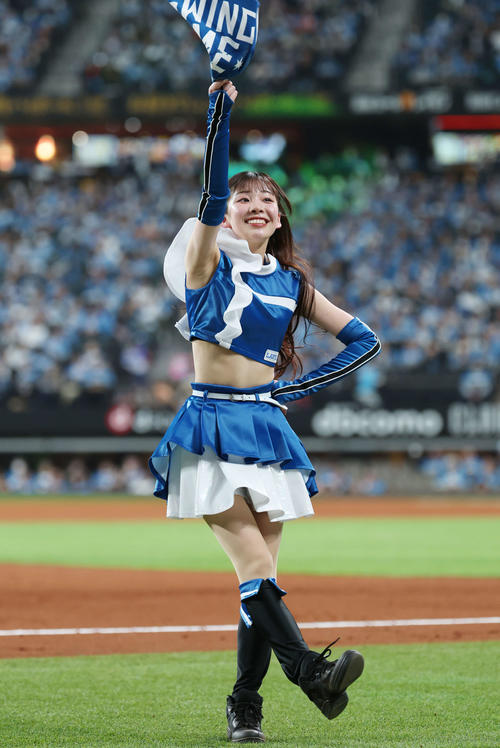 ファイターズガール松井みなみさん（撮影・宮地輝）