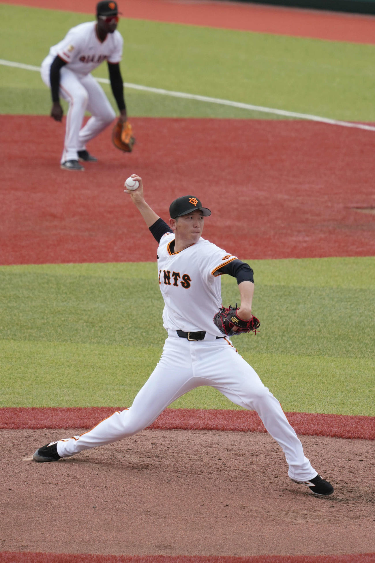 イースタン公式戦　巨人対日本ハム　巨人2番手で登板し6回1失点と好投した戸郷（撮影・小沢裕）