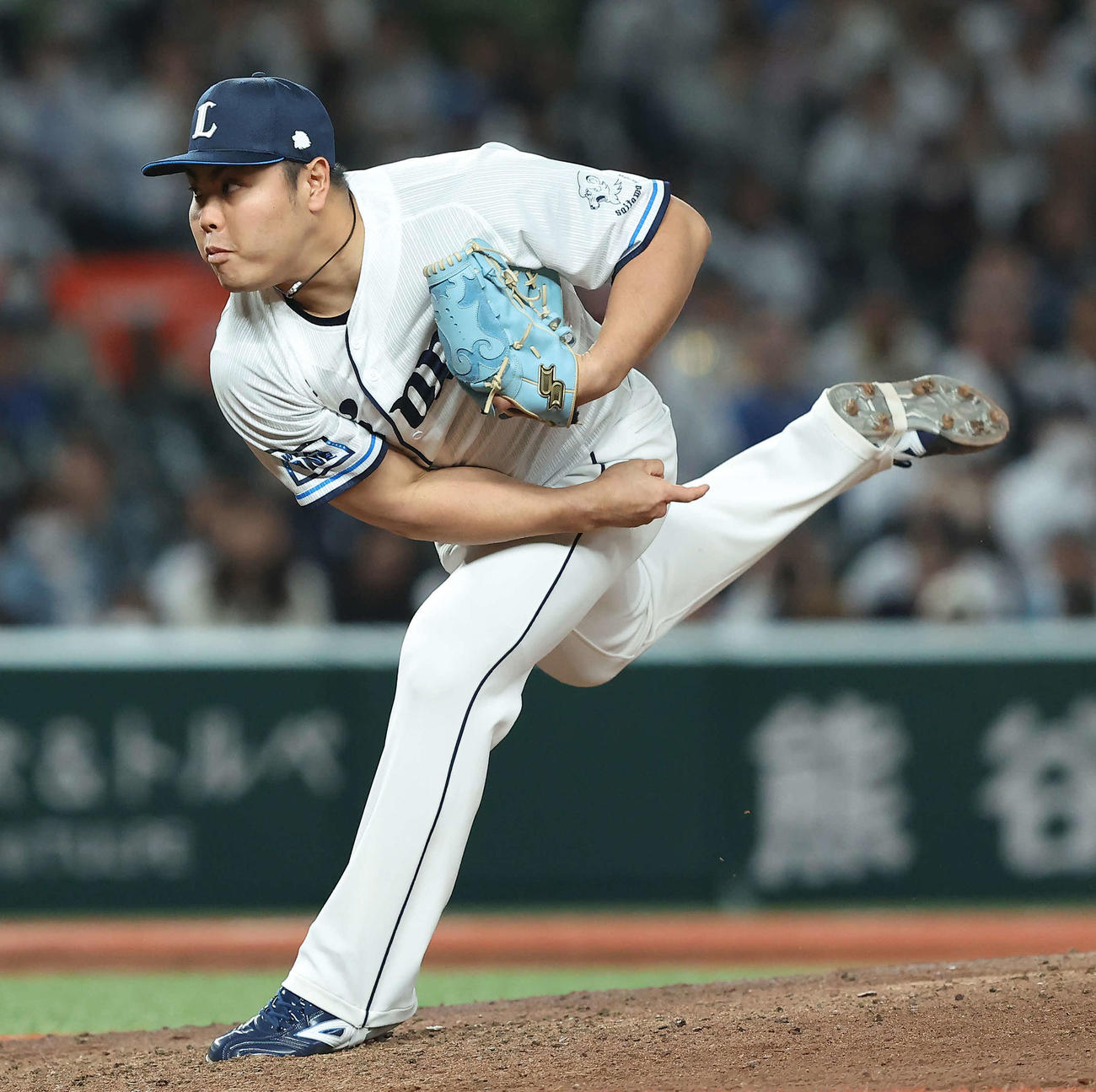 西武対オリックス　9回表、3番手で登板する平良（撮影・河田真司）