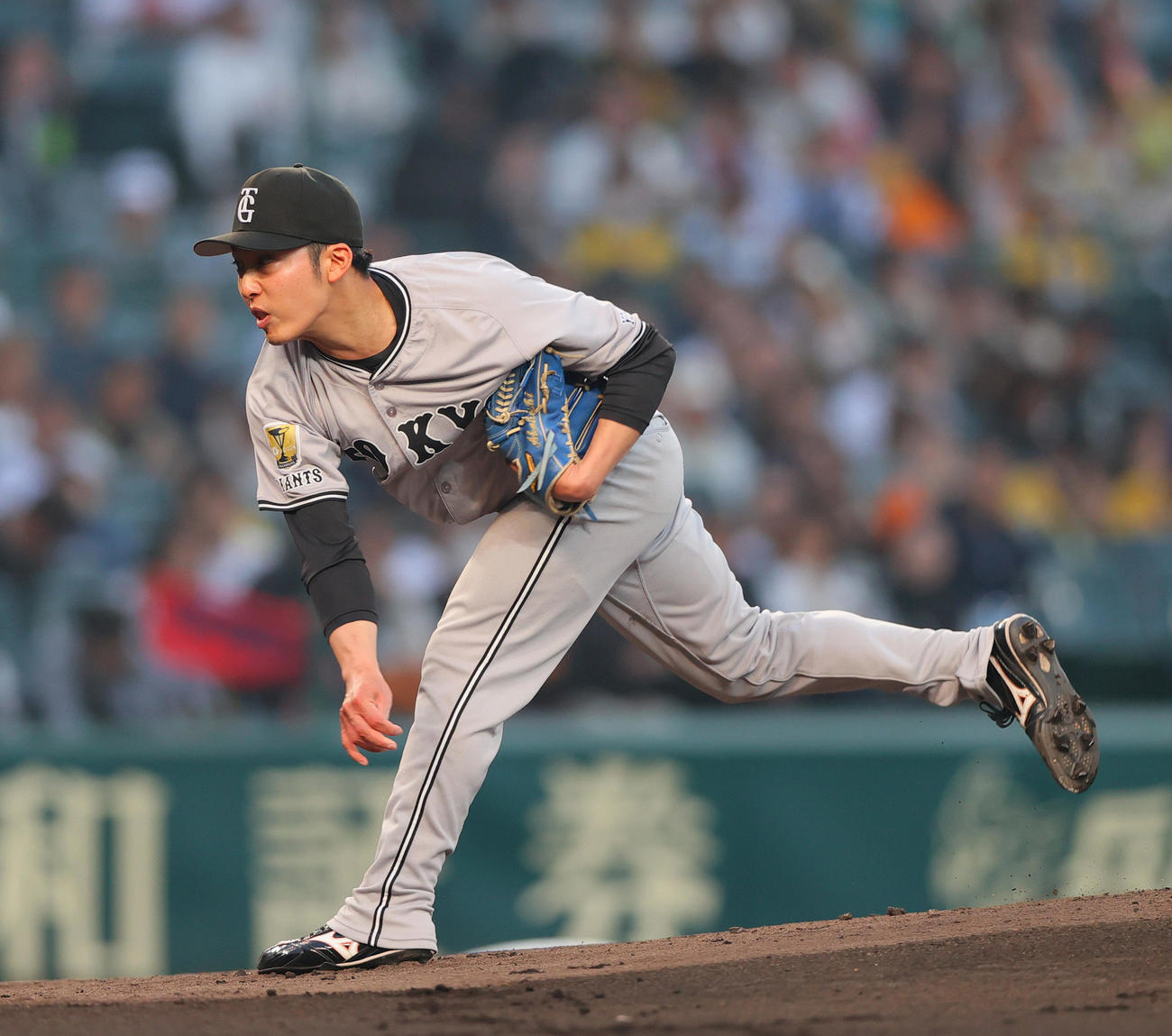阪神対巨人　巨人先発の赤星（撮影・上山淳一）