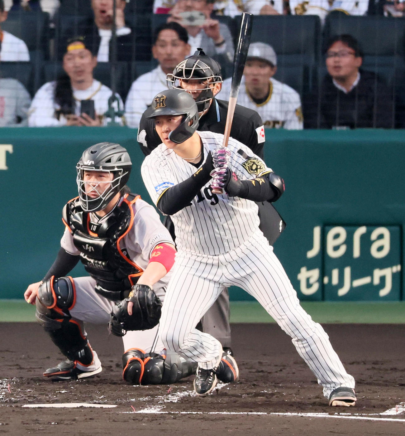 阪神対巨人　1回裏阪神2死一、三塁、大山は右前適時打を放つ（撮影・加藤哉）