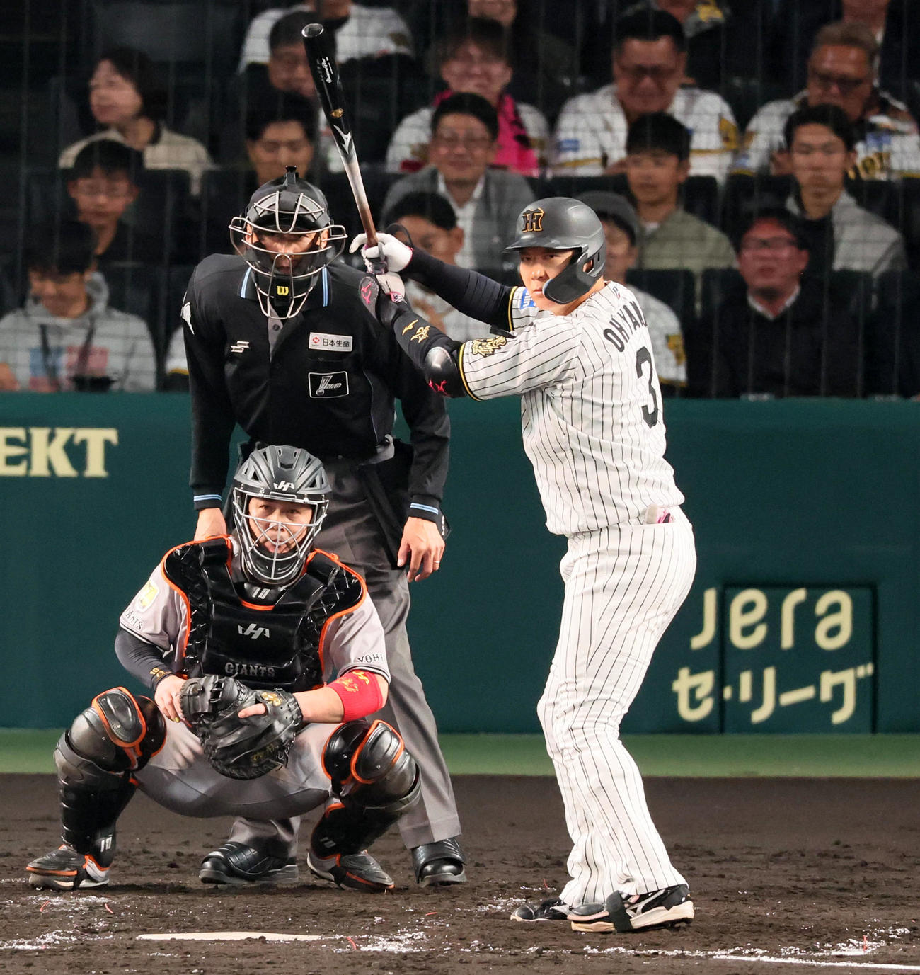 阪神対巨人　3回裏阪神1死、大山の打撃フォーム、構え（撮影・加藤哉）