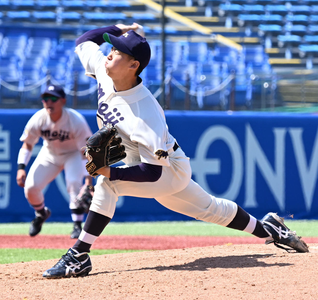 東京六大学野球　明大対慶大　8回に登板した大川（撮影・千葉一成）