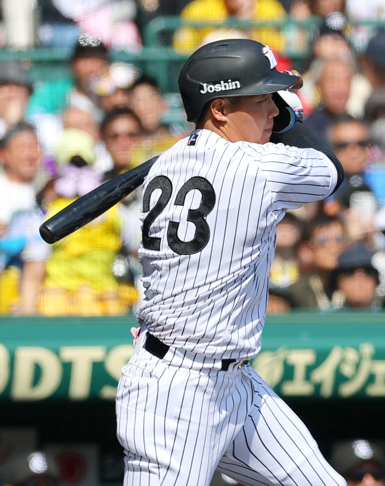 阪神対巨人　1回裏阪神2死一、二塁、大山は先制の左前適時打を放つ（撮影・上山淳一）
