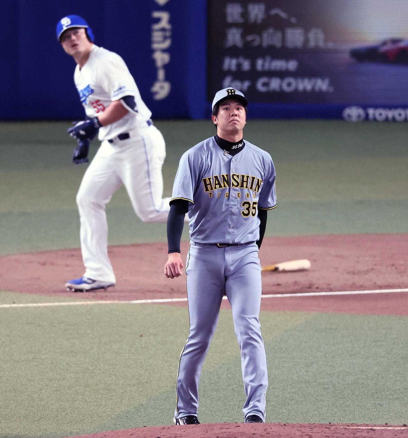 中日対阪神　2回裏中日2死、才木は細川に左越えソロ本塁打を浴びる（撮影・加藤哉）