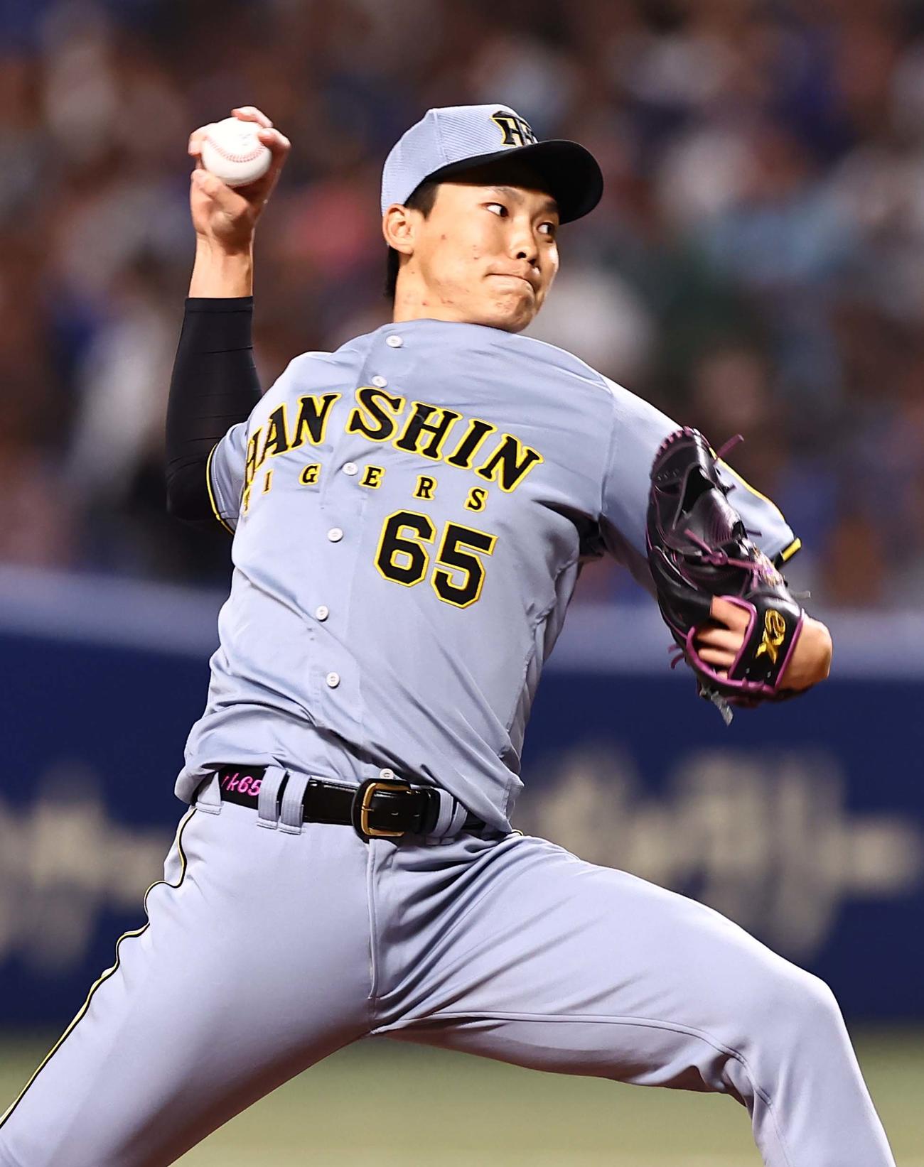 中日対阪神　阪神2番手で登板する湯浅（撮影・上田博志）