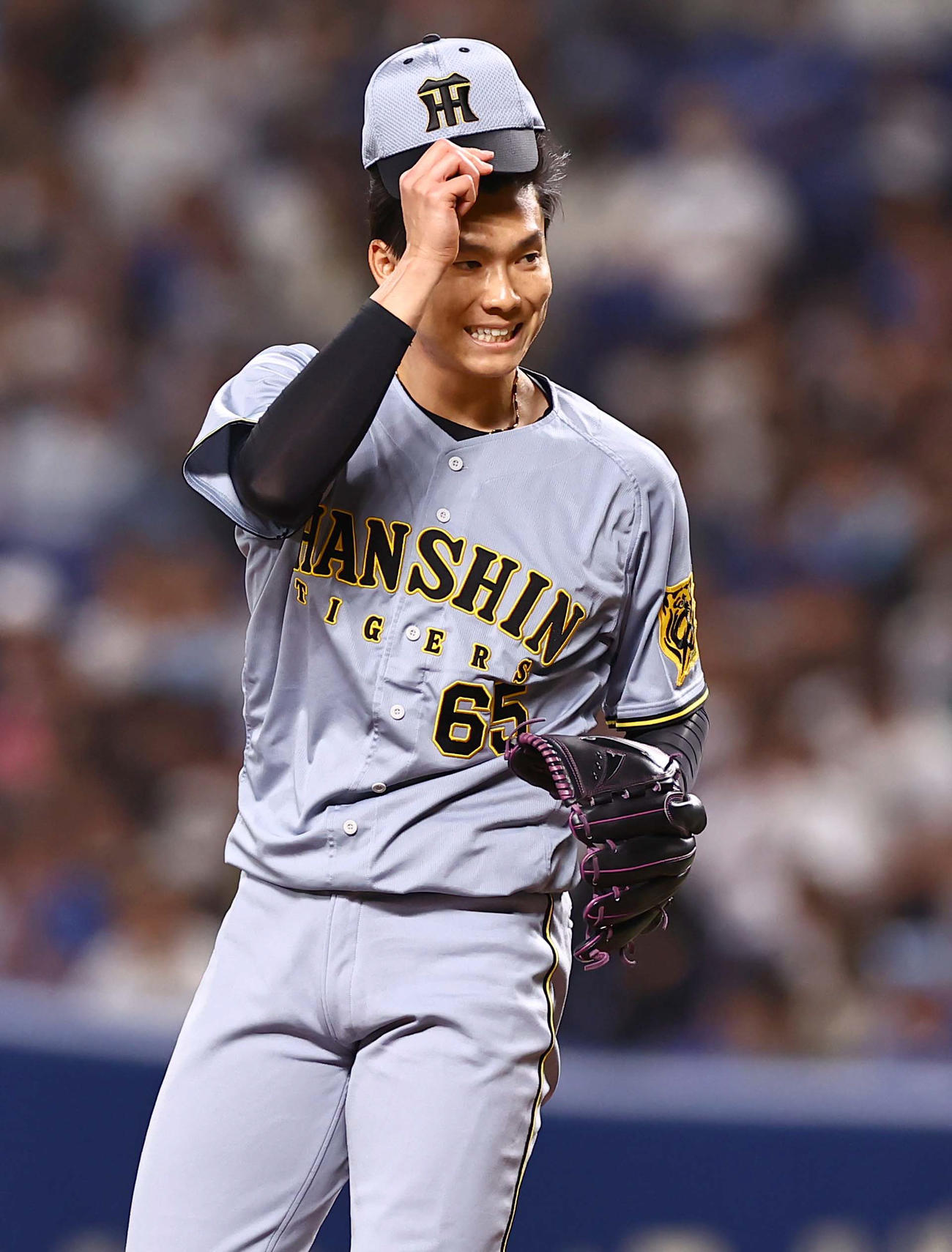 中日対阪神　阪神2番手で登板する湯浅（撮影・上田博志）
