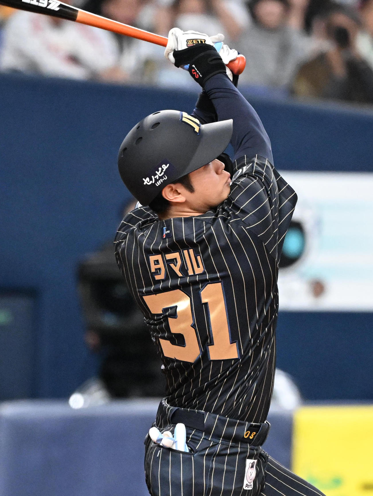 オリックス太田のニックネームユニホームで顔（撮影・和賀正仁）