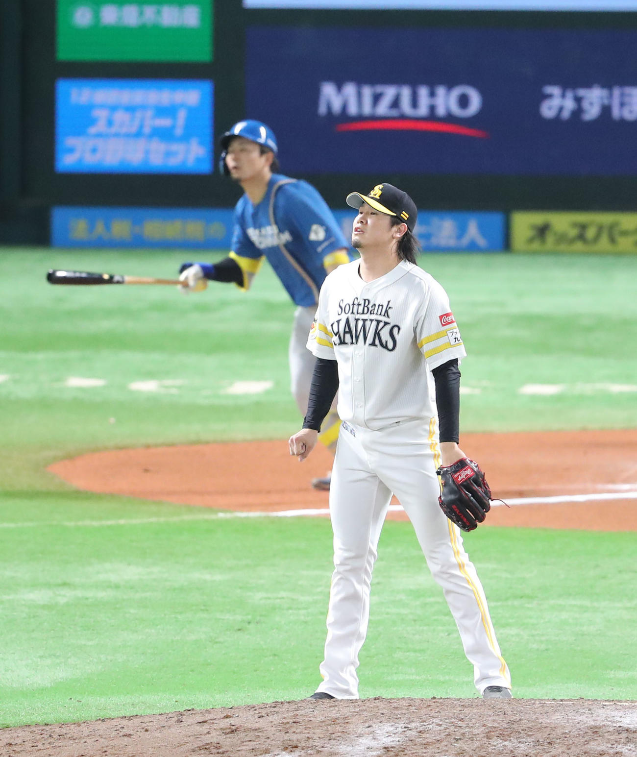 ソフトバンク対日本ハム　延長10回表日本ハム無死、水野に右越え勝ち越し本塁打を浴びた杉山（撮影・梅根麻紀）