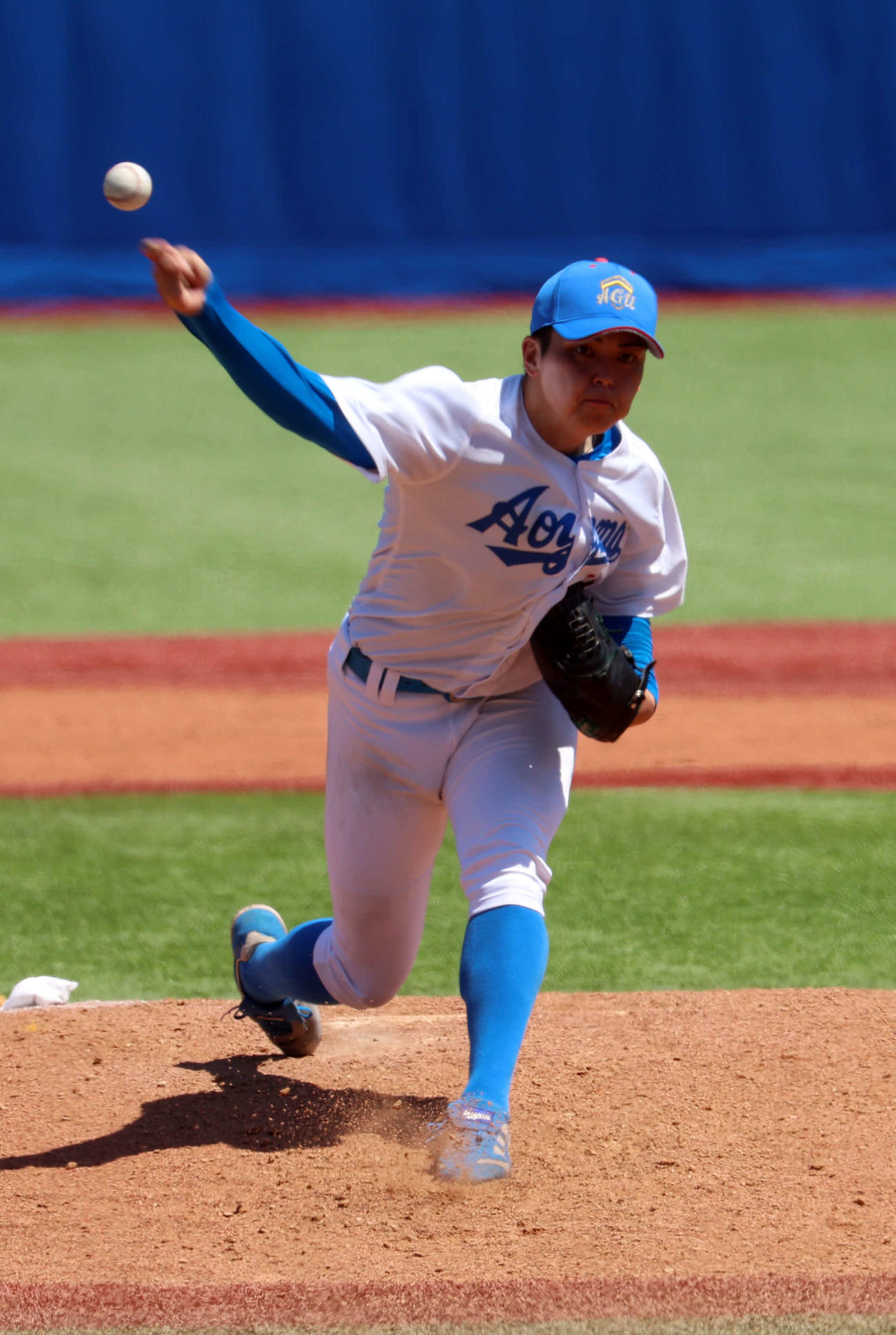 東都大学野球　日大対青学大　青学大先発の中西（撮影・山本朝陽）