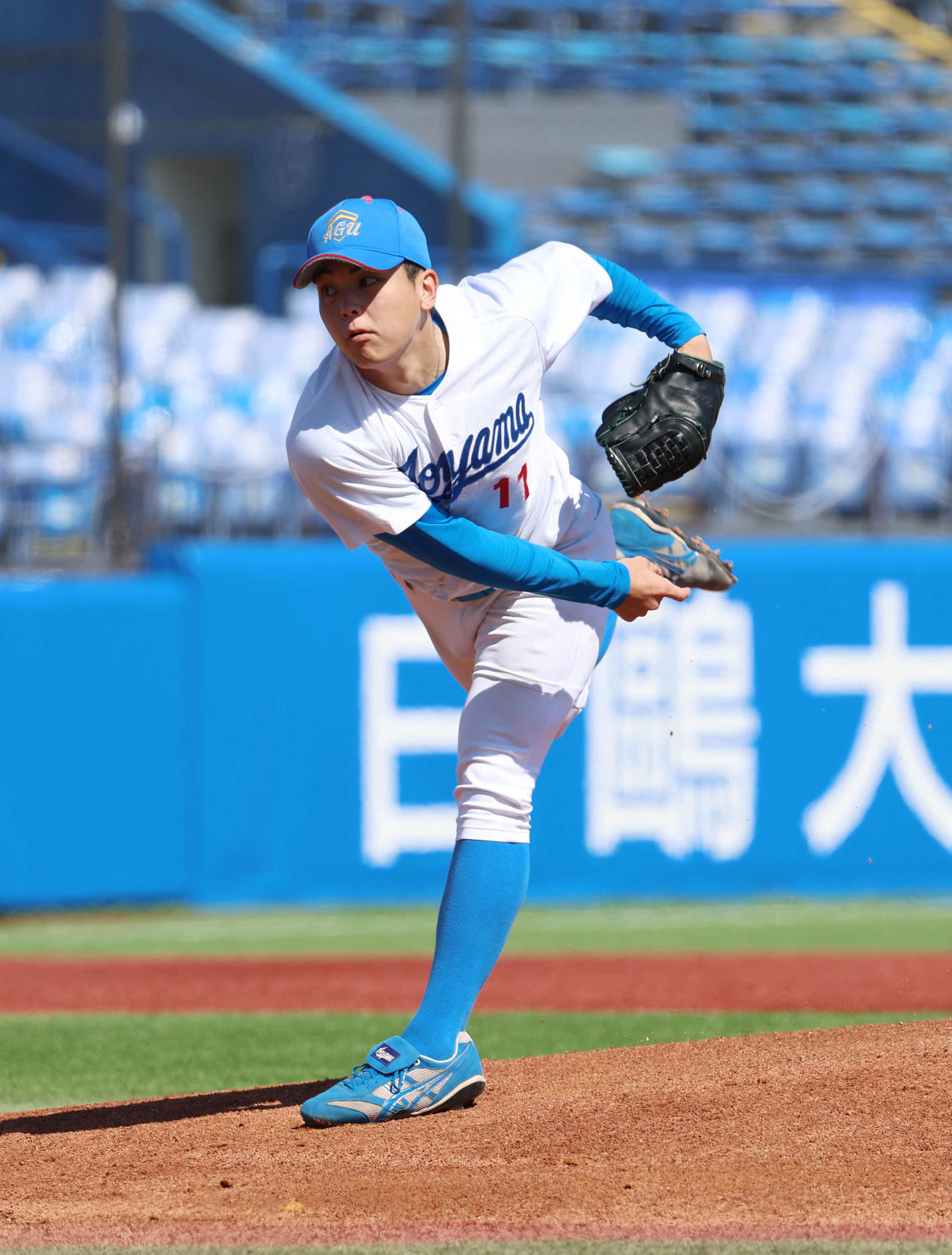 東都大学野球　日大対青学大　青学大の先発投手・中西（撮影・山本朝陽）