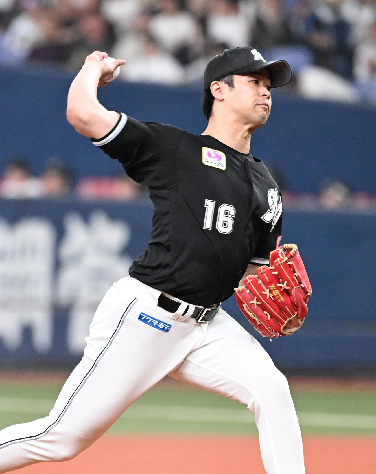 オリックス対ロッテ　先発するロッテ種市（撮影・和賀正仁）