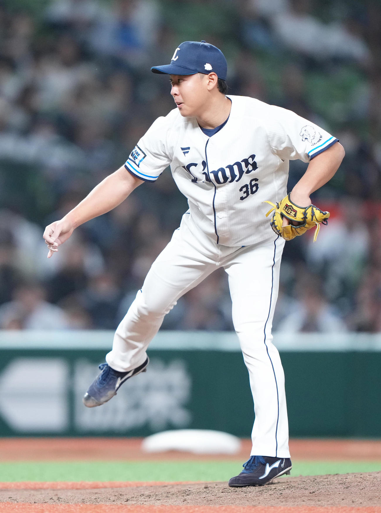 西武対楽天　7回から登板した西武山田（撮影・足立雅史）